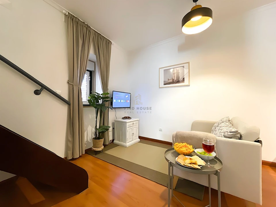 Apartamento T3 para Venda em Ajuda Foto 1