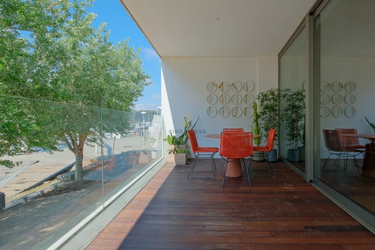 Apartamento T1 para Arrendamento em Canidelo Foto 3