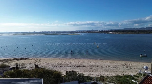 Moradia T4 para Venda em Olhão