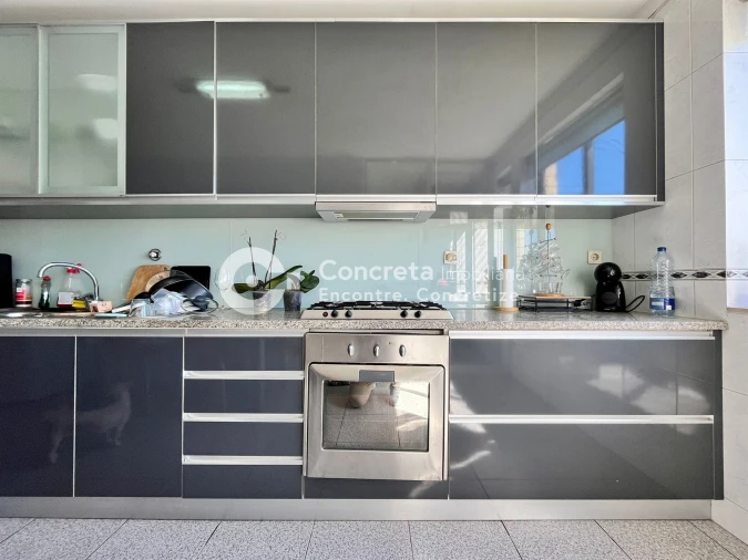 Apartamento T2 para Venda em Arcozelo Foto 4