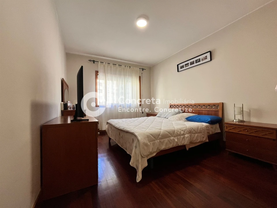 Apartamento T2 para Venda em Arcozelo Foto 13