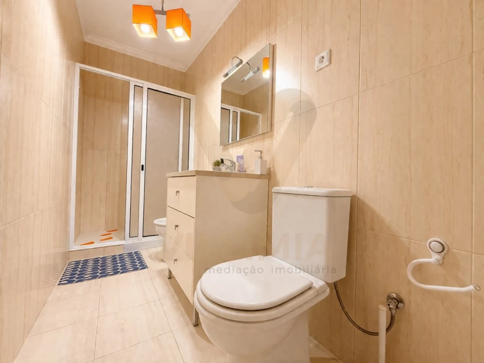 Moradia T4 para Venda em Anais Foto 36