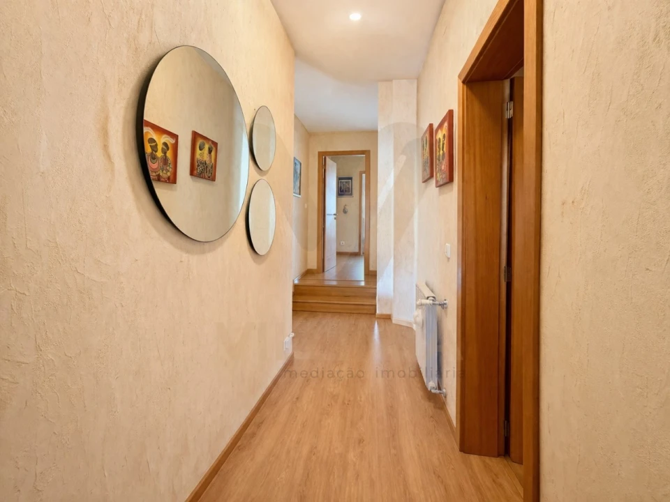 Moradia T4 para Venda em Anais Foto 24