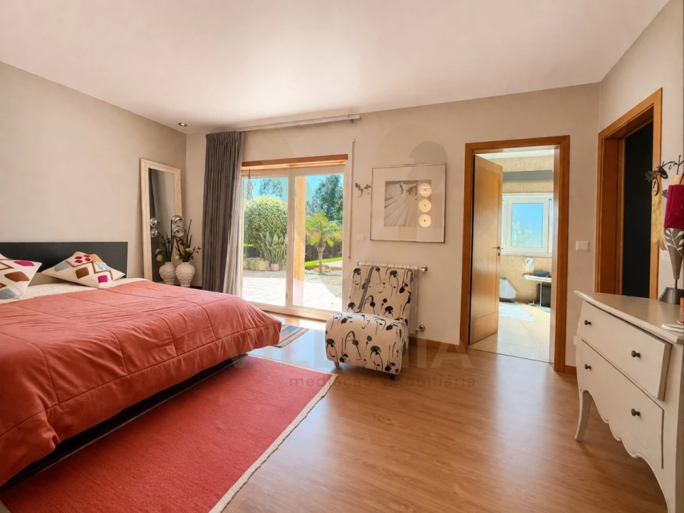 Moradia T4 para Venda em Anais Foto 25