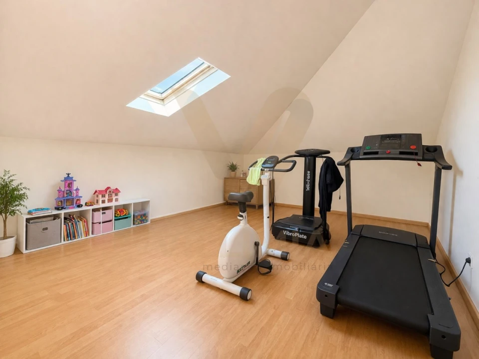 Moradia T4 para Venda em Anais Foto 50