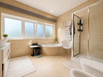 Moradia T4 para Venda em Anais