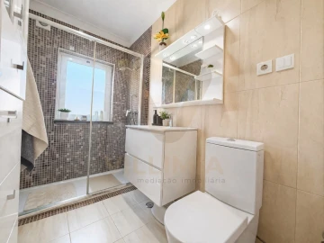 Moradia T4 para Venda em Anais