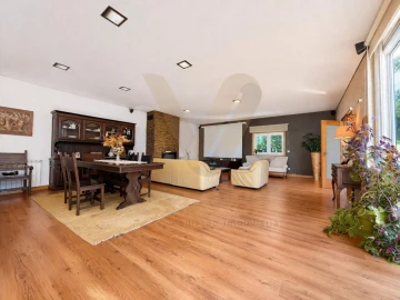 Moradia T4 para Venda em Anais