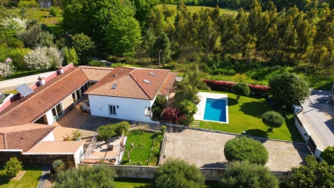 Moradia T4 para Venda em Anais