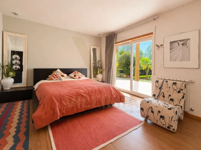 Moradia T4 para Venda em Anais Foto 26