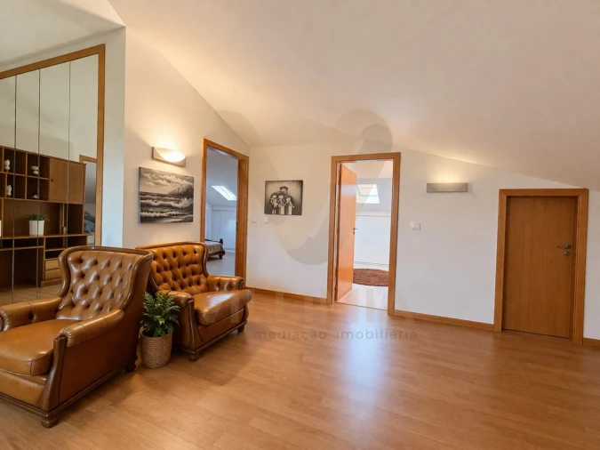 Moradia T4 para Venda em Anais Foto 44