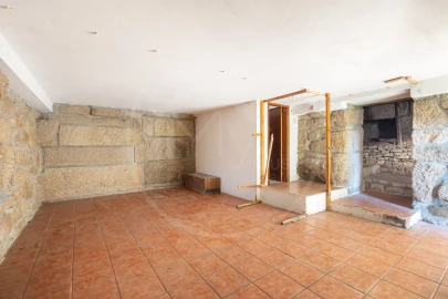 Moradia T5 para Venda em Telões