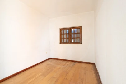 Moradia T5 para Venda em Telões