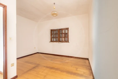 Moradia T5 para Venda em Telões