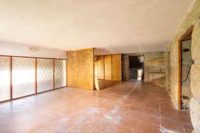 Moradia T5 para Venda em Telões