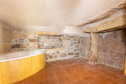 Moradia T5 para Venda em Telões