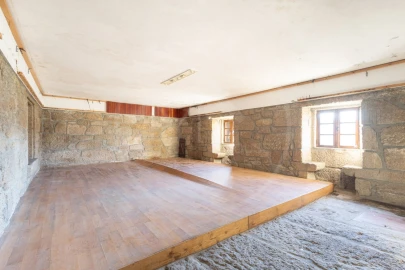 Moradia T5 para Venda em Telões