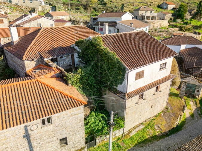 Moradia T5 para Venda em Telões Foto 21