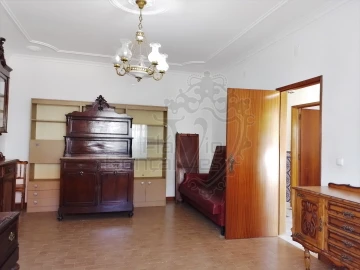 Moradia T7 para Venda em Estremoz (Santa Maria e Santo André)