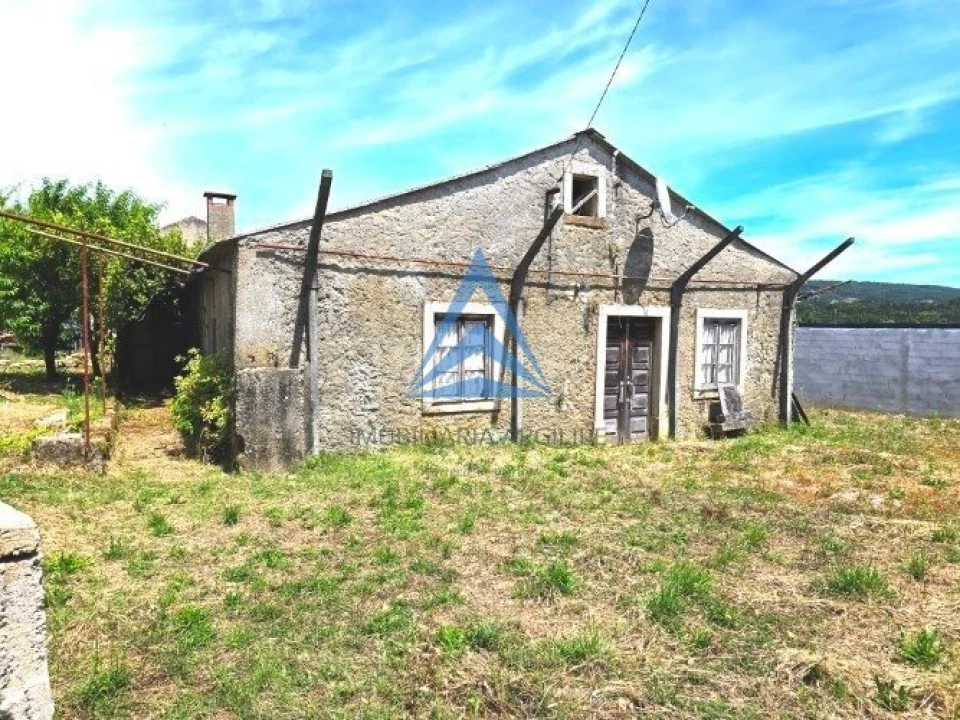 Moradia T2 para Venda em Avelar Foto 1