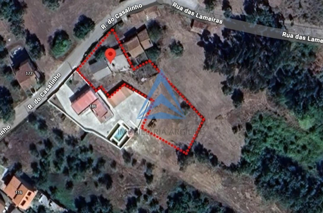 Moradia T2 para Venda em Avelar Foto 3