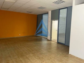 Loja para Arrendamento em Pombal