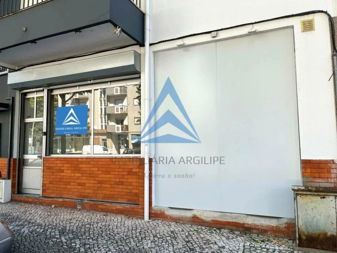 Loja para Arrendamento em Pombal Foto 4