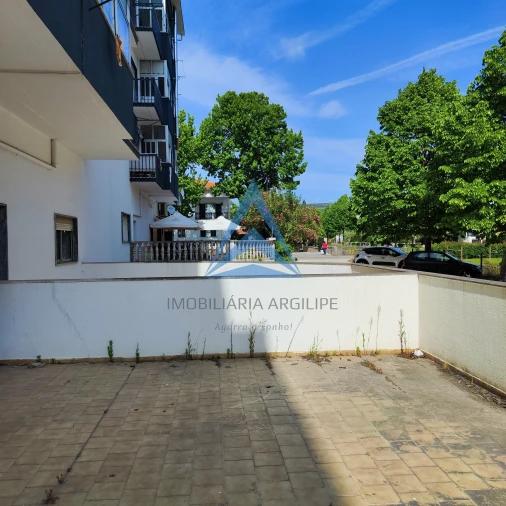 Loja para Arrendamento em Pombal Foto 11