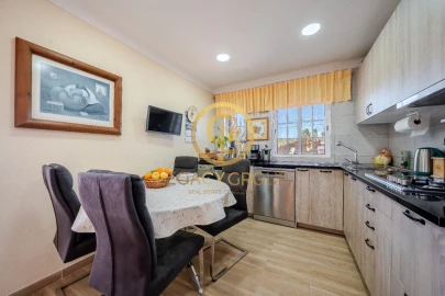 Moradia T2 para Venda em Vaqueiros