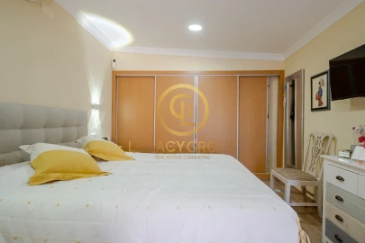 Moradia T2 para Venda em Vaqueiros