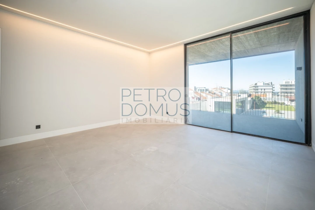 Apartamento T2 para Venda em Alcochete Foto 5