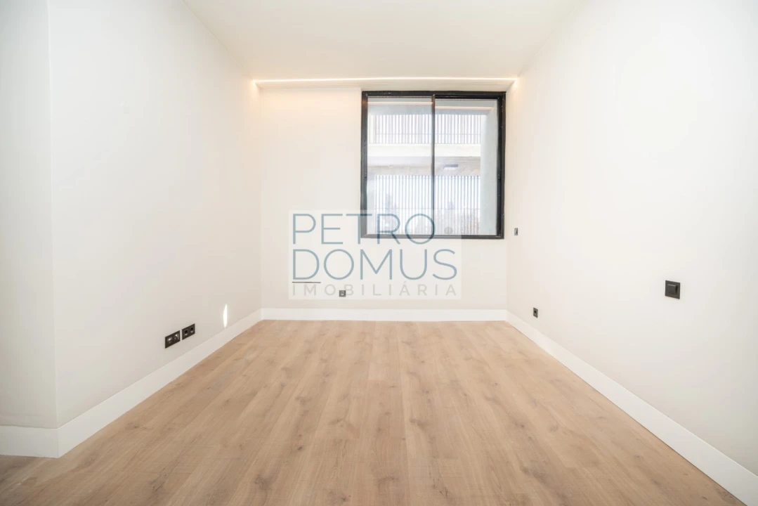 Apartamento T2 para Venda em Alcochete Foto 13