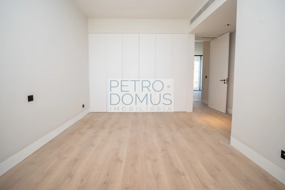 Apartamento T2 para Venda em Alcochete Foto 14