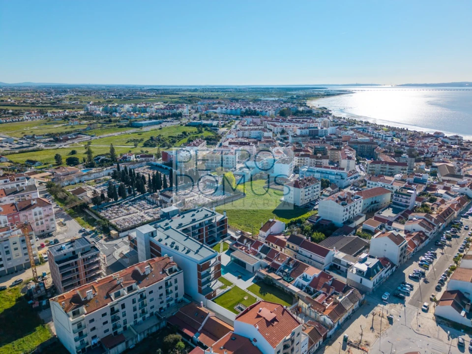 Apartamento T2 para Venda em Alcochete Foto 21