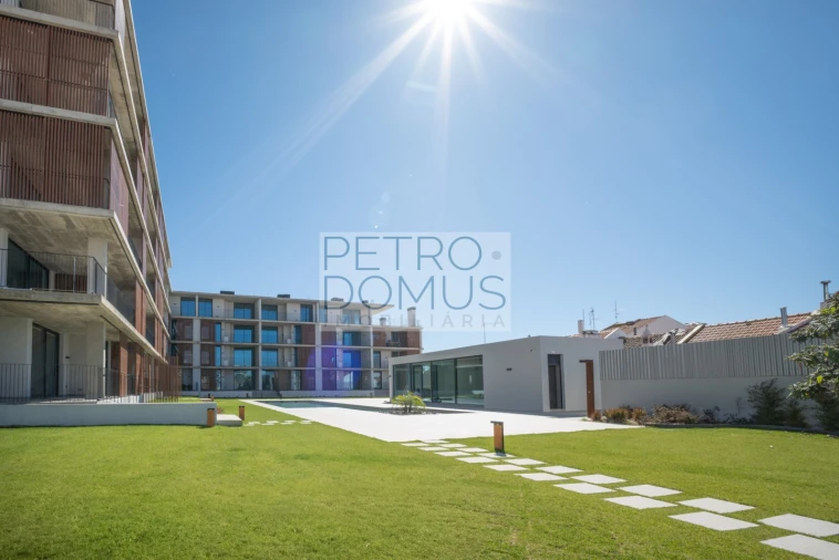 Apartamento T2 para Venda em Alcochete Foto 19