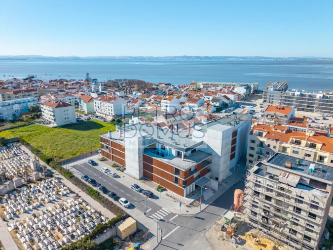 Apartamento T2 para Venda em Alcochete Foto 27