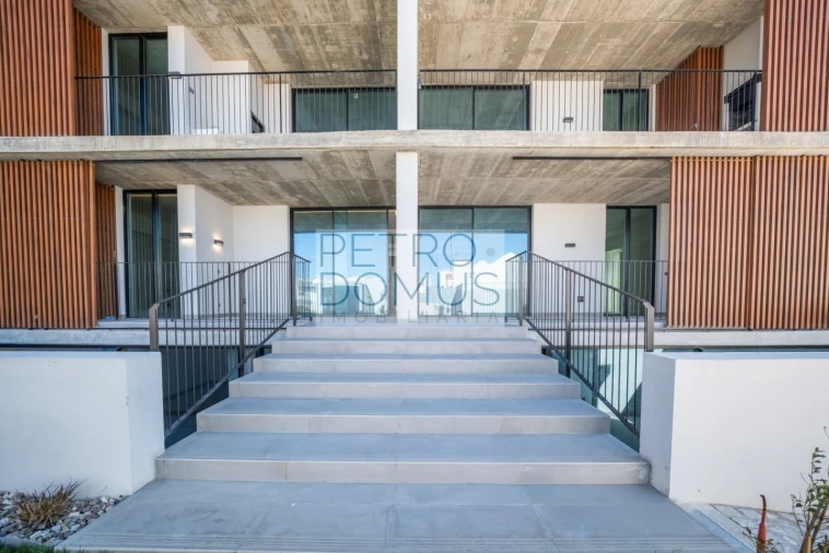 Apartamento T2 para Venda em Alcochete Foto 6