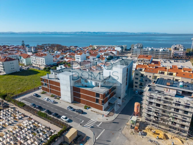 Apartamento T2 para Venda em Alcochete Foto 33