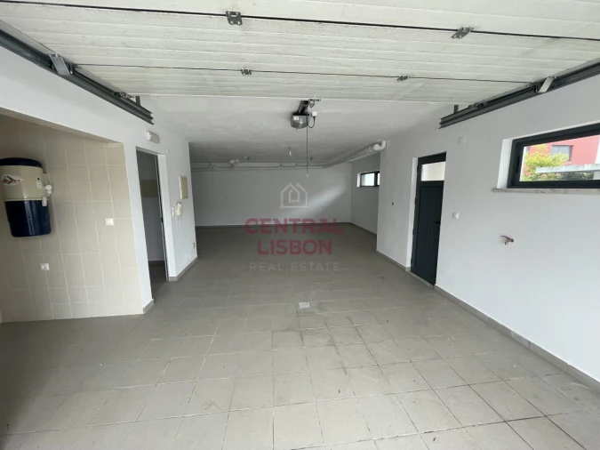 Moradia T5 para Venda em Laranjeiro e Feijó Foto 29