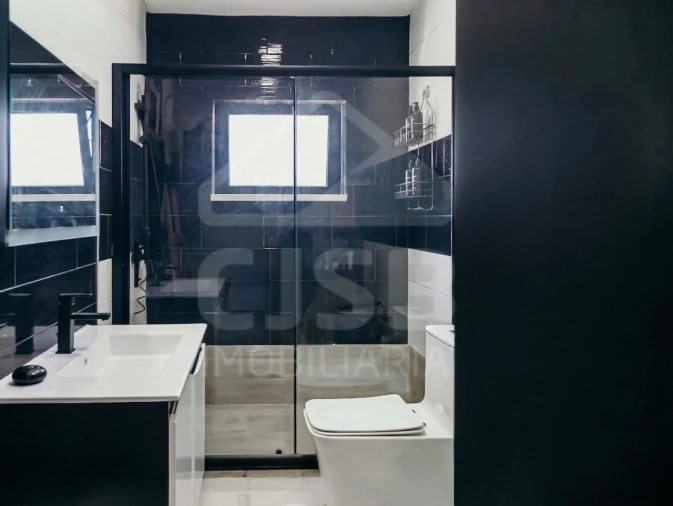Moradia T5 para Venda em Samora Correia Foto 16