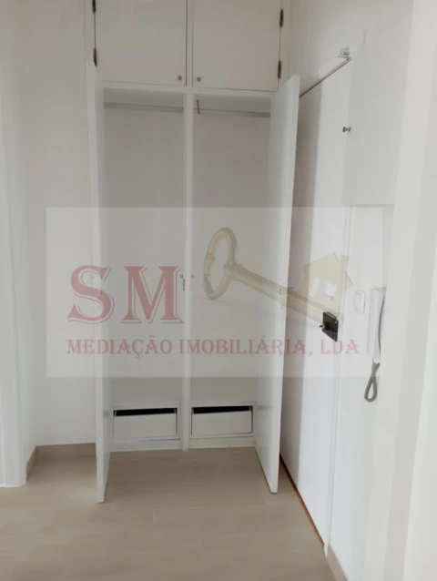 Apartamento T1 para Arrendamento em Almada, Cova da Piedade, Pragal e Cacilhas