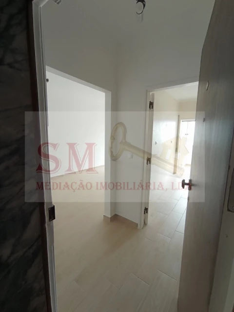 Apartamento T1 para Arrendamento em Almada, Cova da Piedade, Pragal e Cacilhas