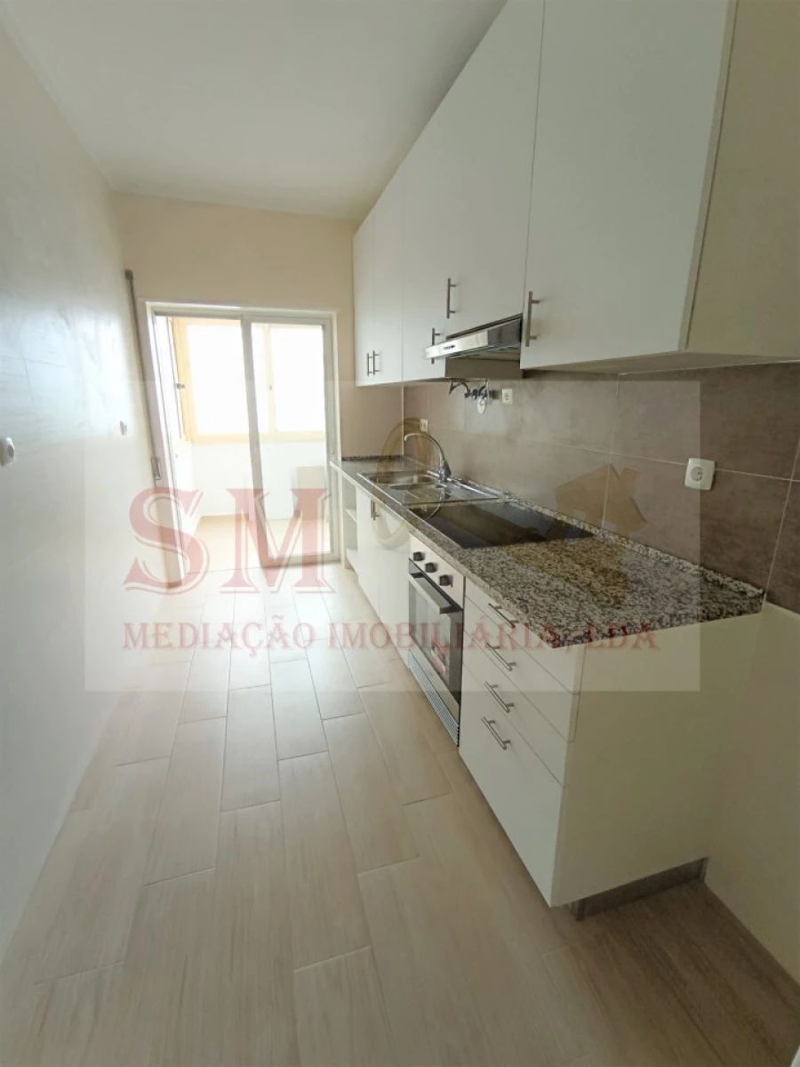 Apartamento T1 para Arrendamento em Almada, Cova da Piedade, Pragal e Cacilhas Foto 2