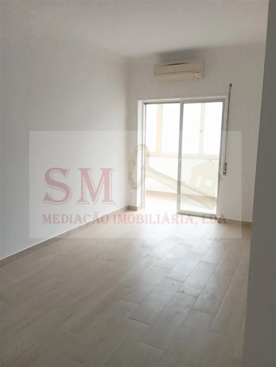 Apartamento T1 para Arrendamento em Almada, Cova da Piedade, Pragal e Cacilhas Foto 20