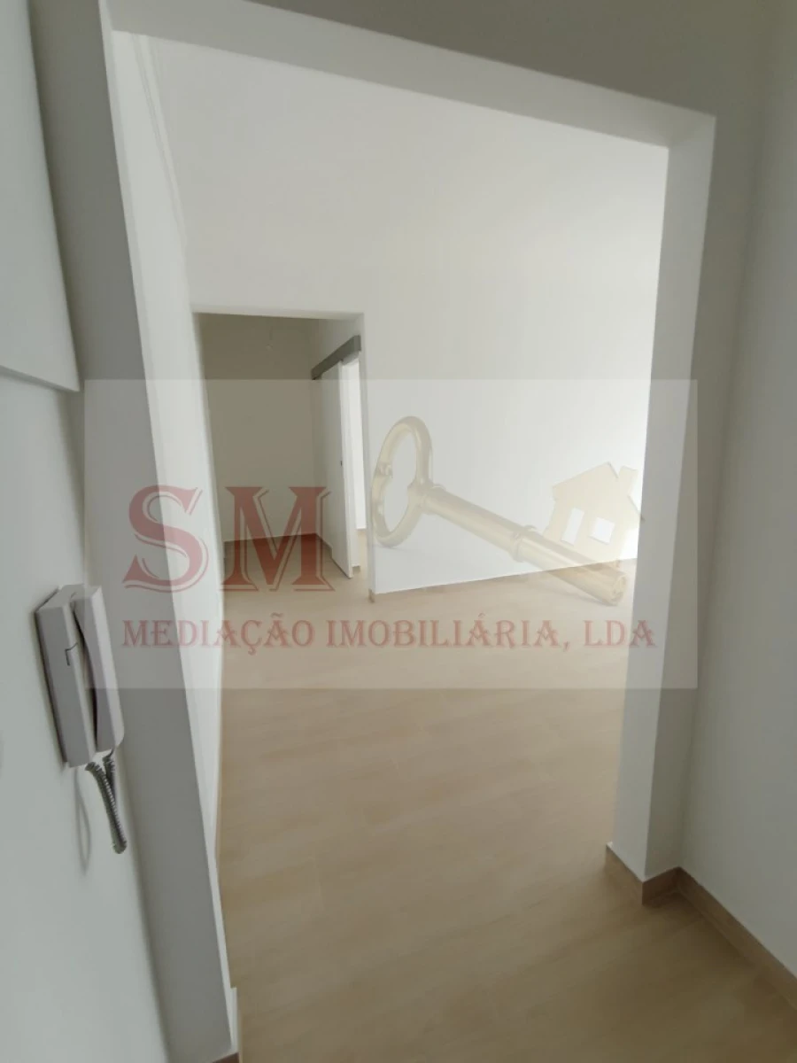 Apartamento T1 para Arrendamento em Almada, Cova da Piedade, Pragal e Cacilhas Foto 21