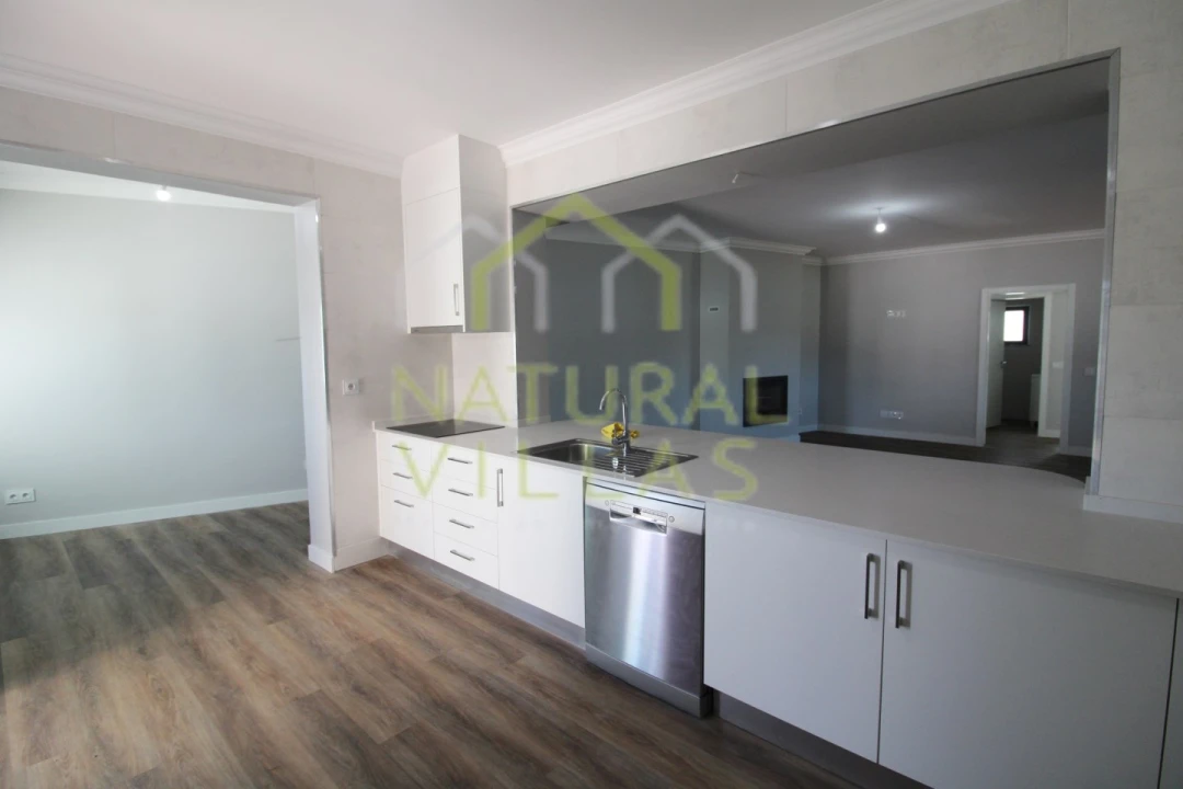 Moradia T5 para Venda em São Brás de Alportel Foto 7