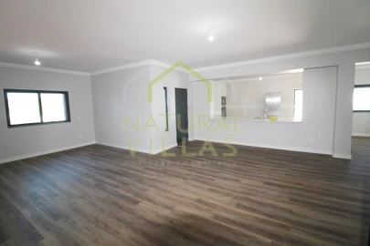 Moradia T5 para Venda em São Brás de Alportel