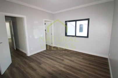 Moradia T5 para Venda em São Brás de Alportel