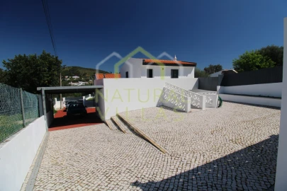 Moradia T5 para Venda em São Brás de Alportel