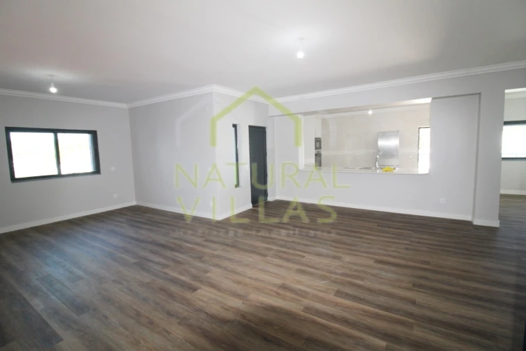 Moradia T5 para Venda em São Brás de Alportel Foto 2